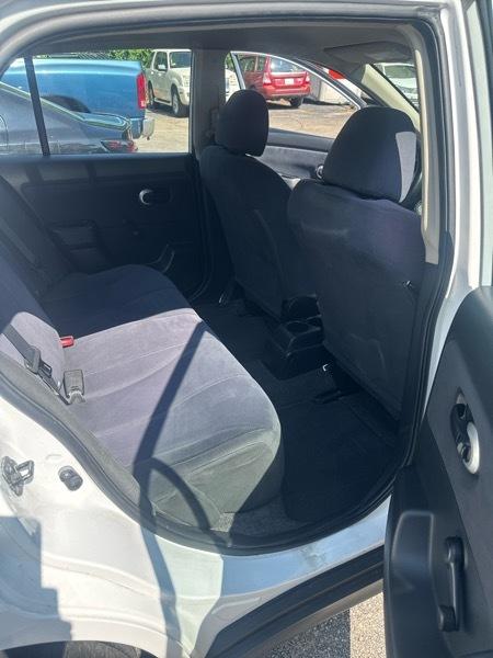 Nissan Versa 1.6 Base Sedan 2009
