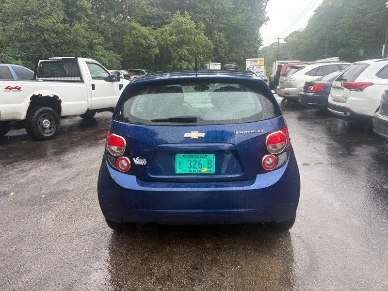 Chevrolet Sonic 2LT 5-Door 2012