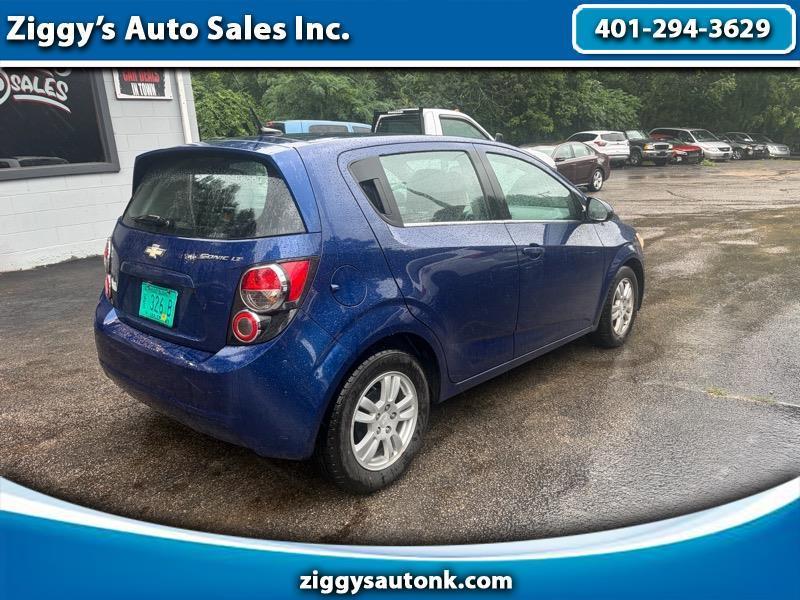 Chevrolet Sonic 2LT 5-Door 2012