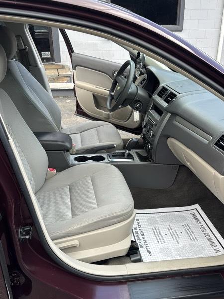 Ford Fusion I4 SE 2011