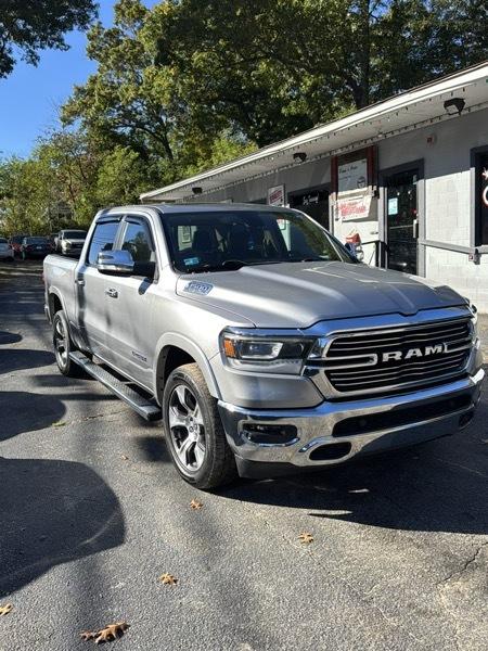 RAM 1500 Laramie Crew Cab SWB 4WD 2019