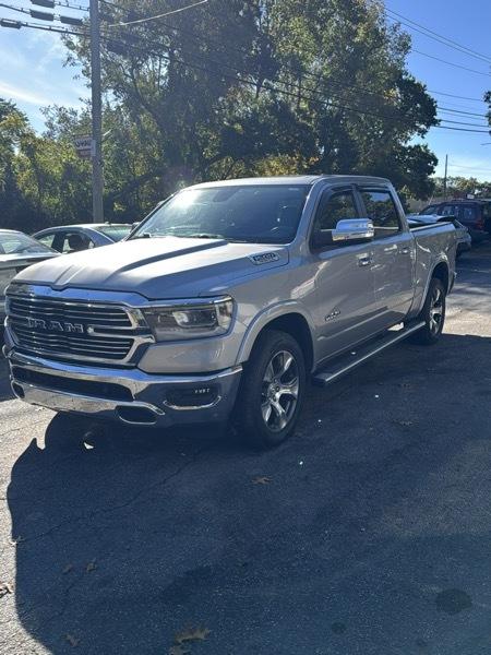 RAM 1500 Laramie Crew Cab SWB 4WD 2019