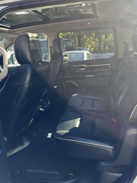 RAM 1500 Laramie Crew Cab SWB 4WD 2019