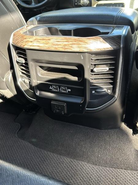 RAM 1500 Laramie Crew Cab SWB 4WD 2019