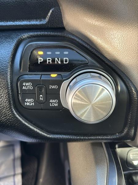 RAM 1500 Laramie Crew Cab SWB 4WD 2019