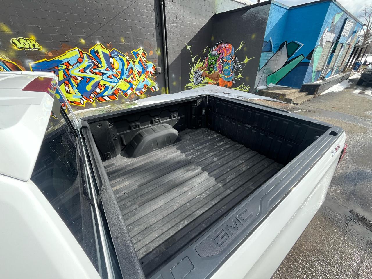 GMC Sierra 1500 SLT Crew Cab 4WD 2025