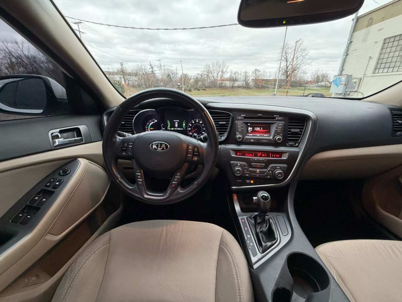 Kia Optima Hybrid LX 2013