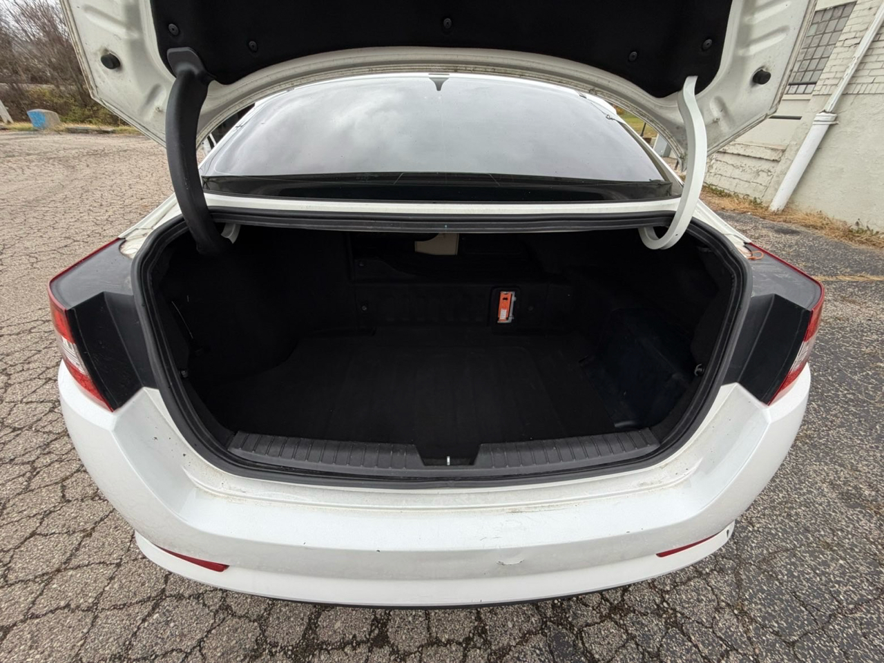 Kia Optima Hybrid LX 2013