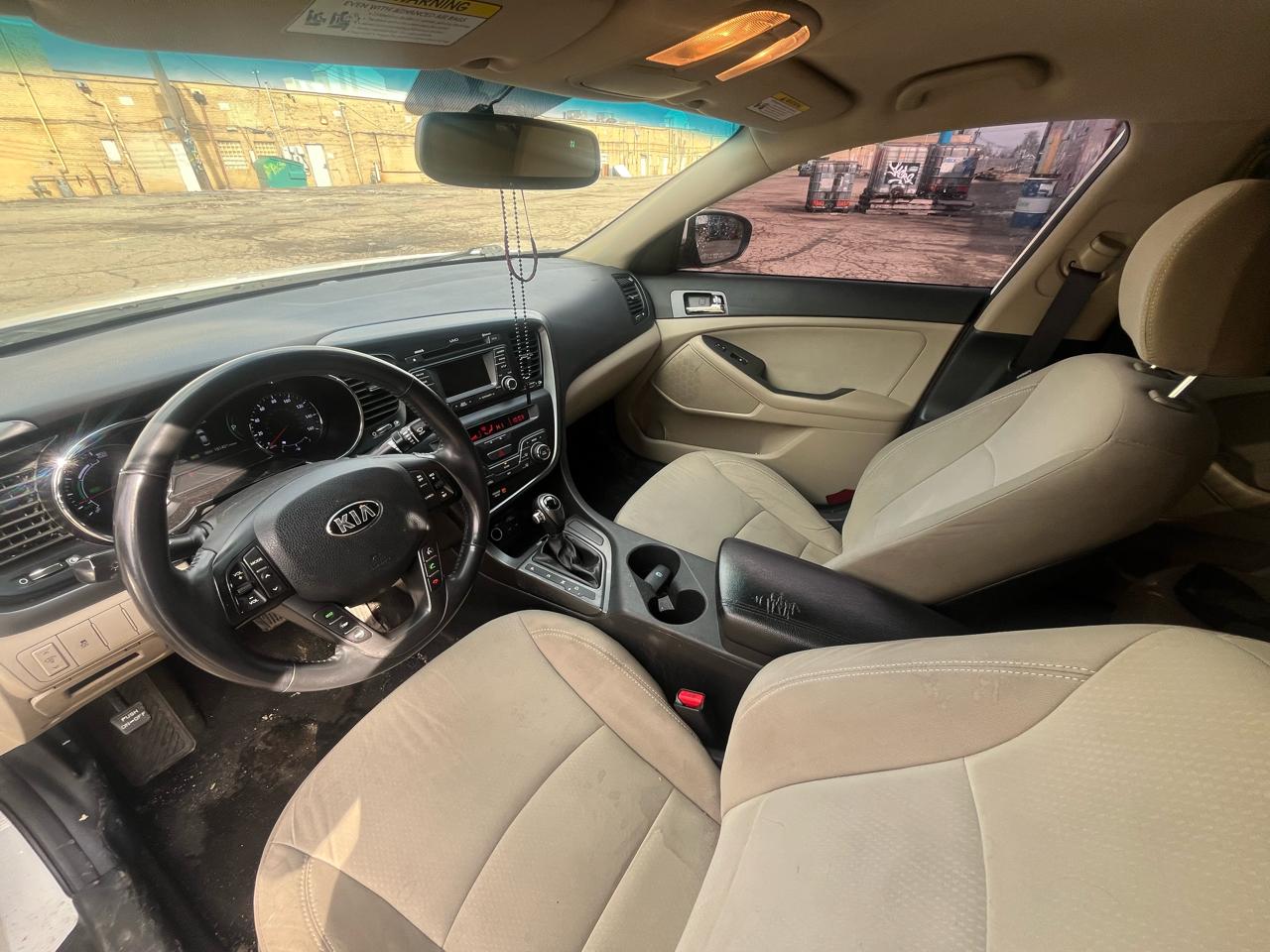 Kia Optima Hybrid LX 2013