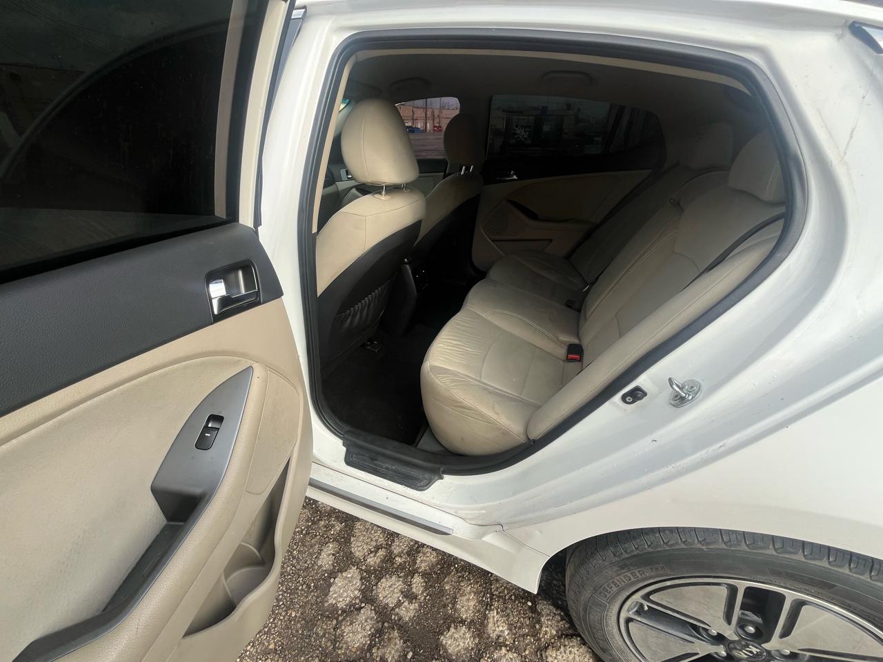 Kia Optima Hybrid LX 2013