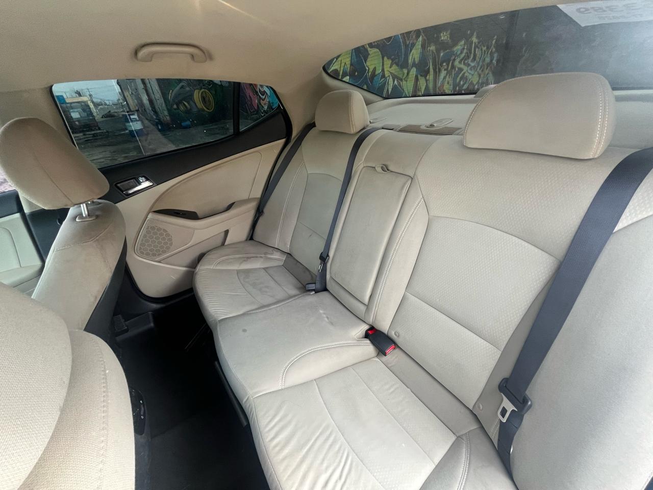 Kia Optima Hybrid LX 2013