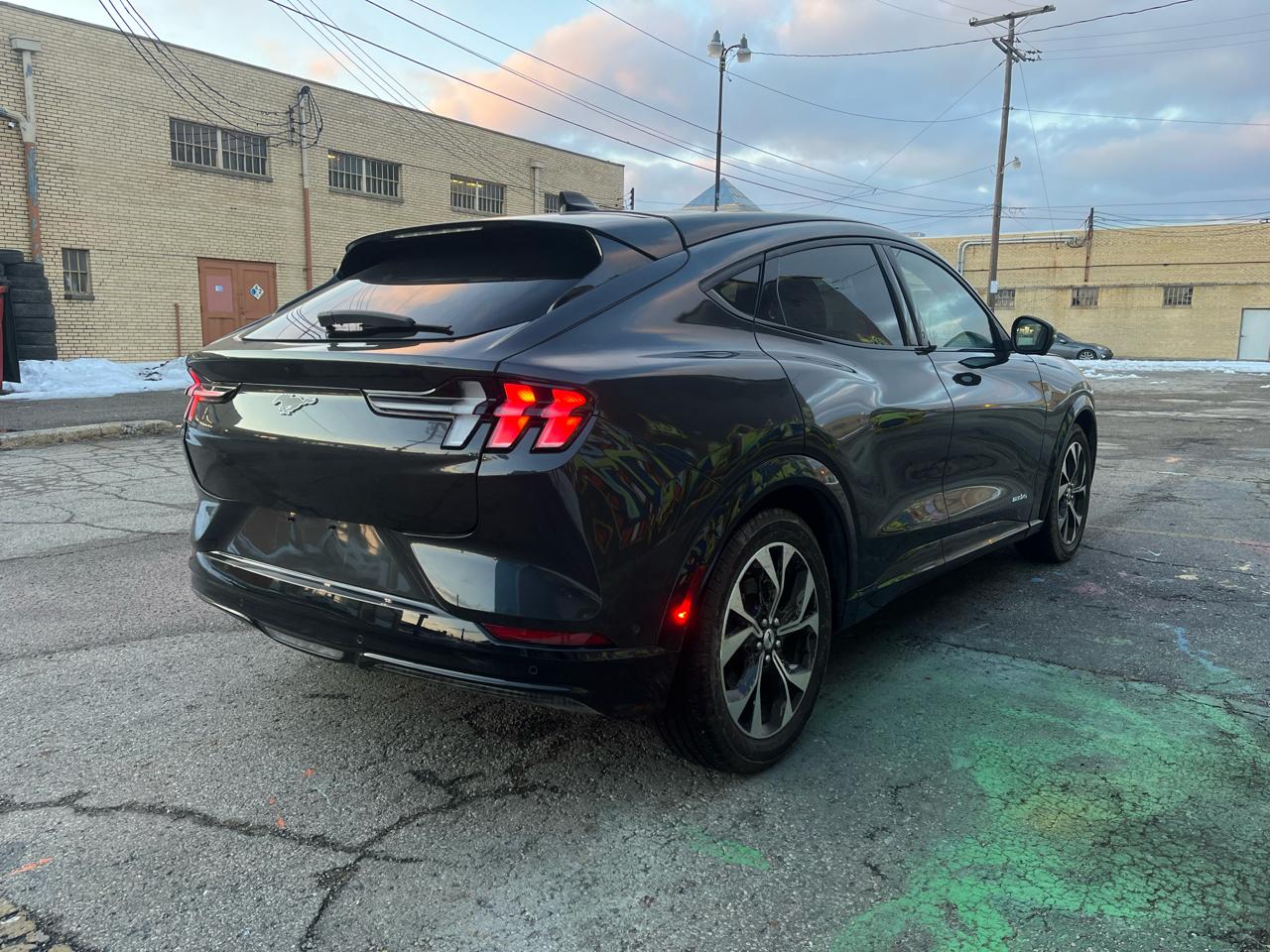 Ford Mustang Mach-E Premium AWD 2021