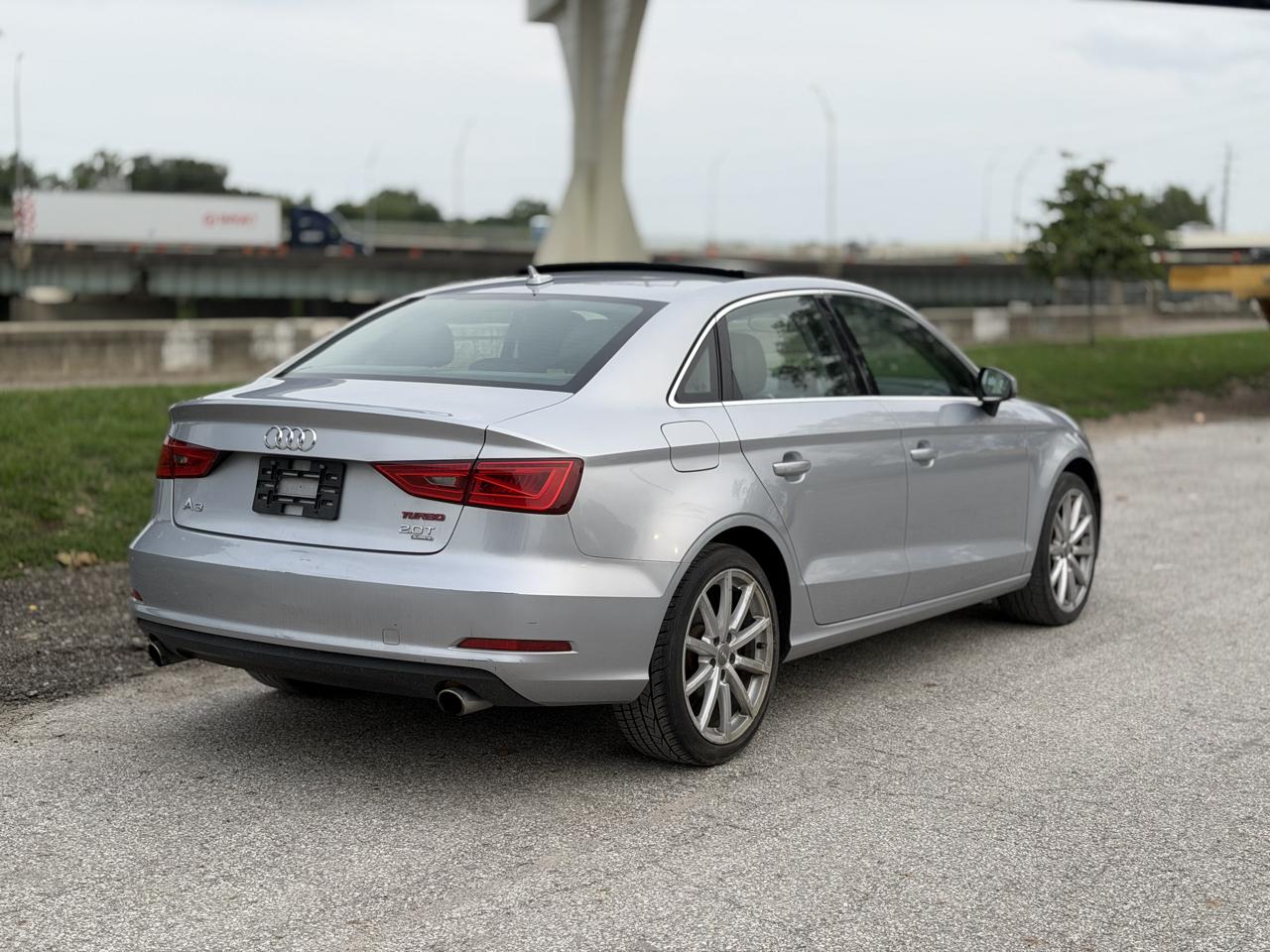 Audi A3 2.0T Premium Sedan quattro S tronic 2015