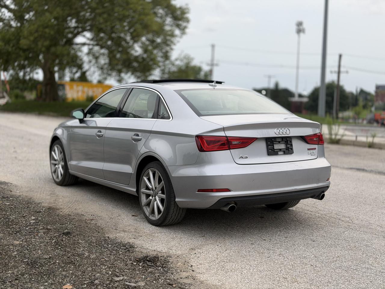 Audi A3 2.0T Premium Sedan quattro S tronic 2015
