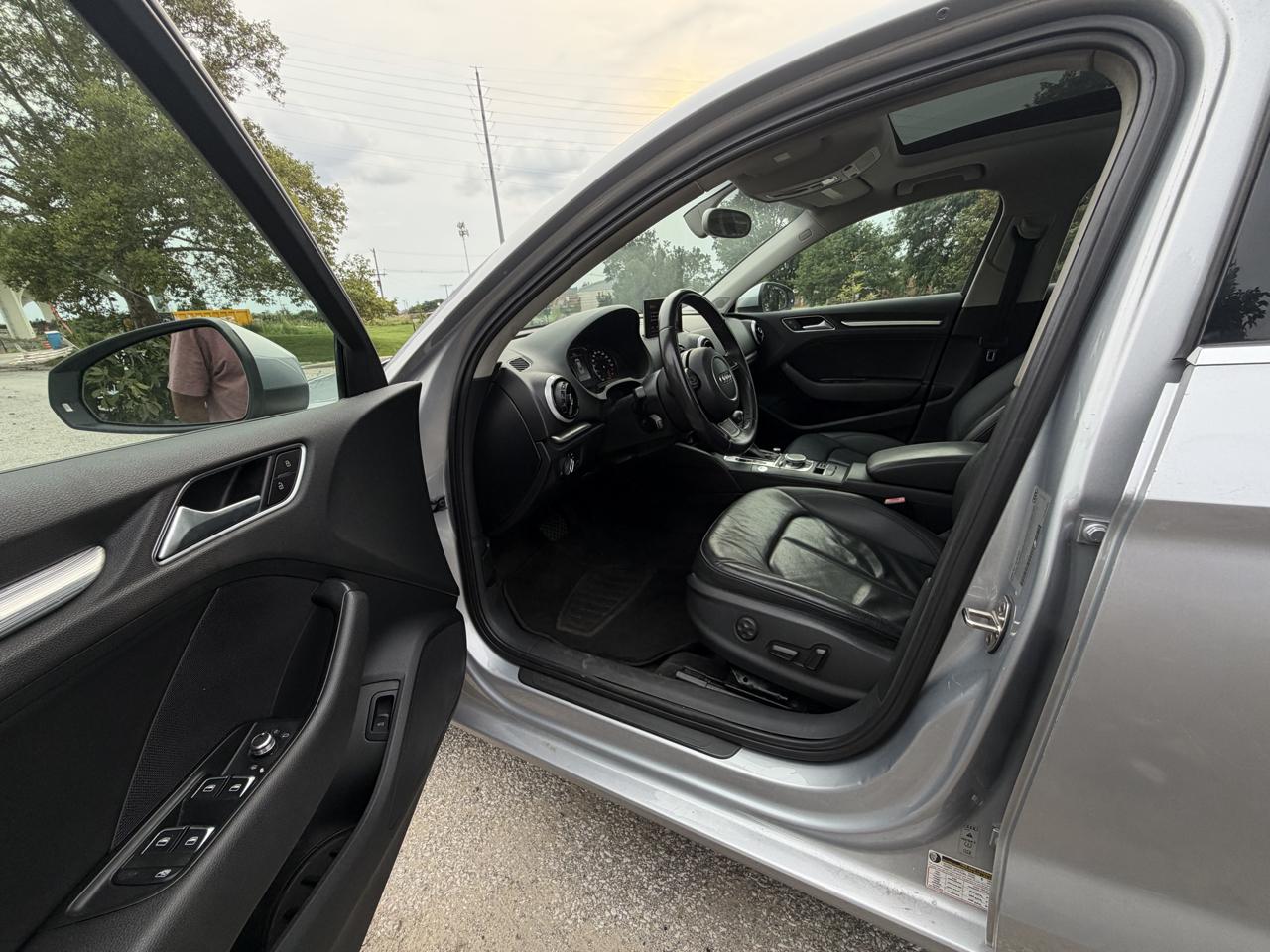 Audi A3 2.0T Premium Sedan quattro S tronic 2015