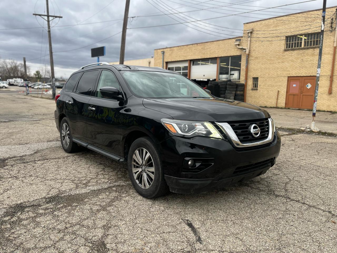 Nissan Pathfinder S 2WD 2019
