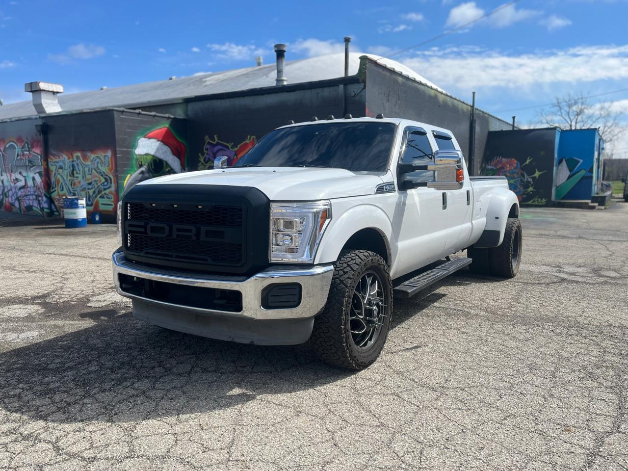 Ford F-350 SD XL Crew Cab Long Bed DRW 4WD 2013