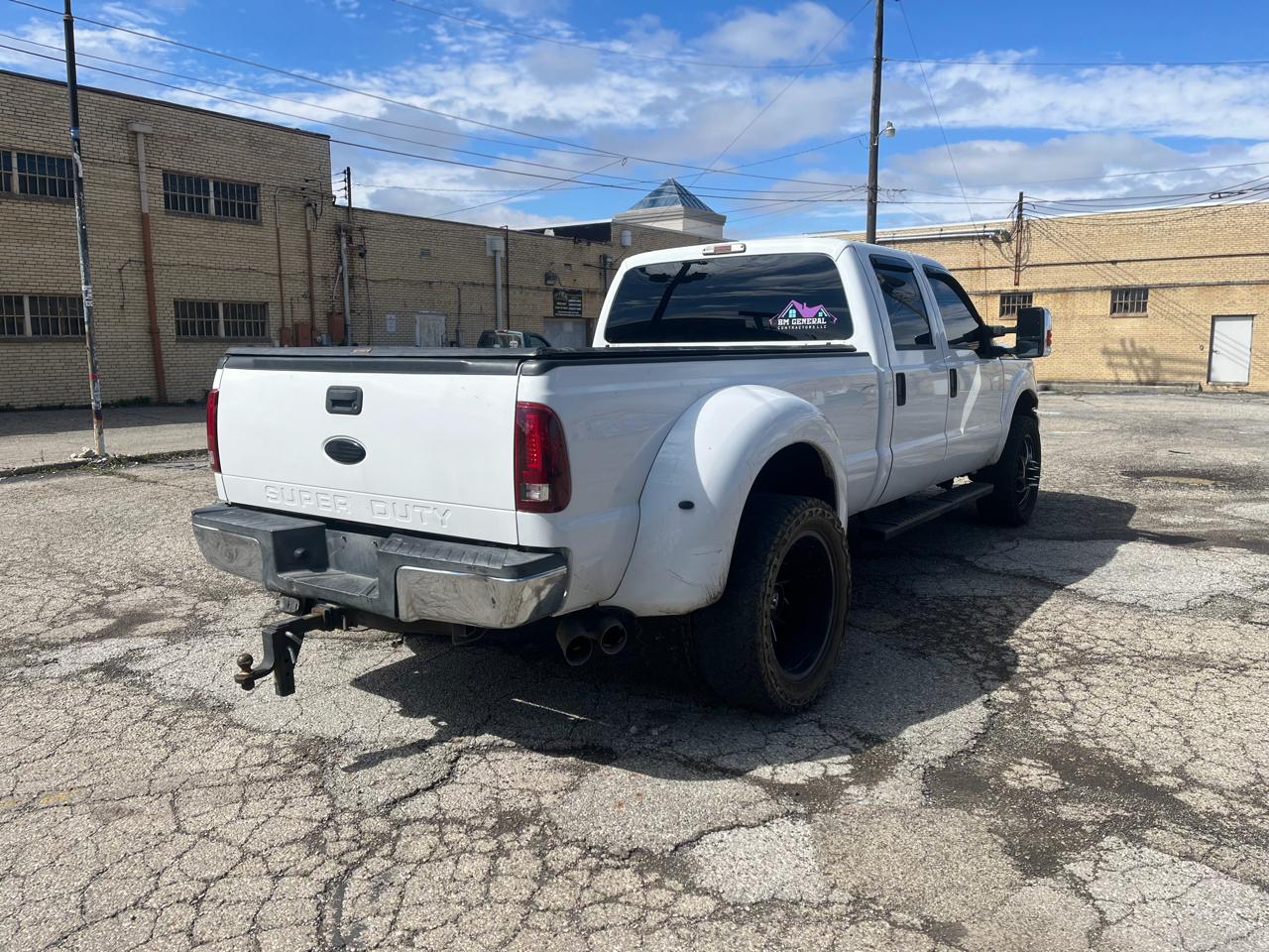 Ford F-350 SD XL Crew Cab Long Bed DRW 4WD 2013