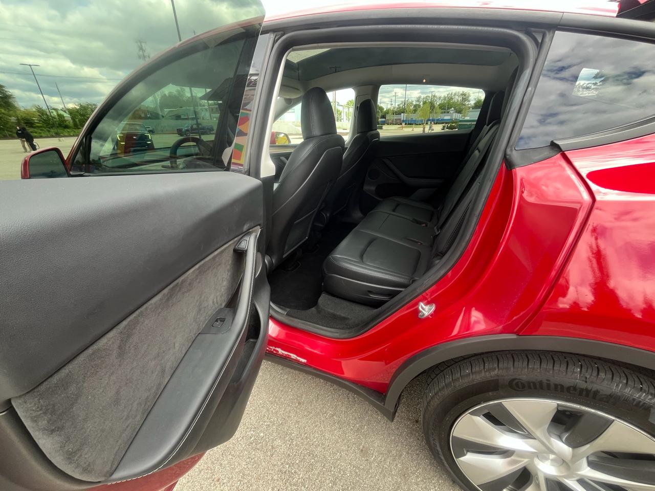 Tesla Model Y Long Range AWD 2023