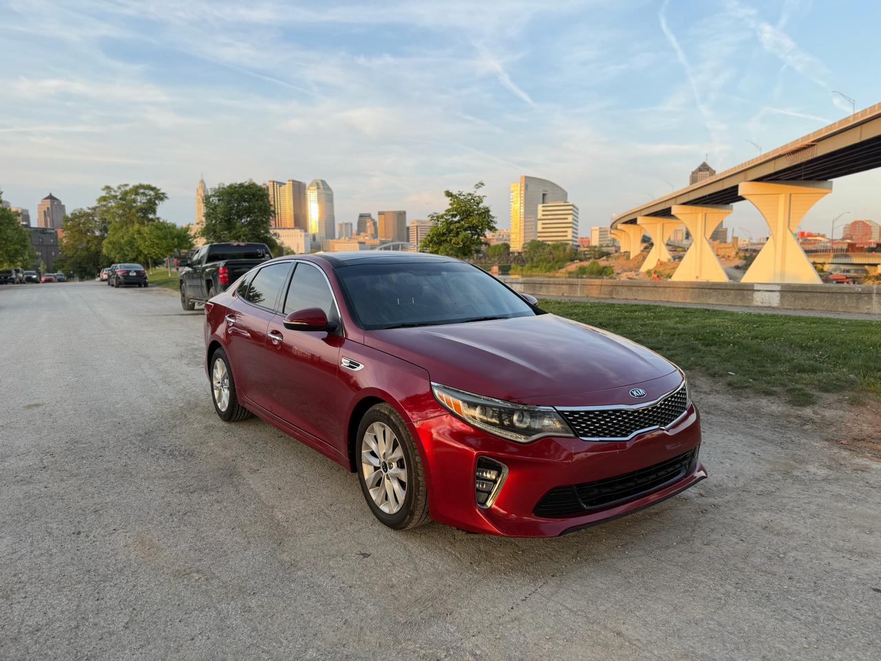 2018 Kia Optima S AT's photo