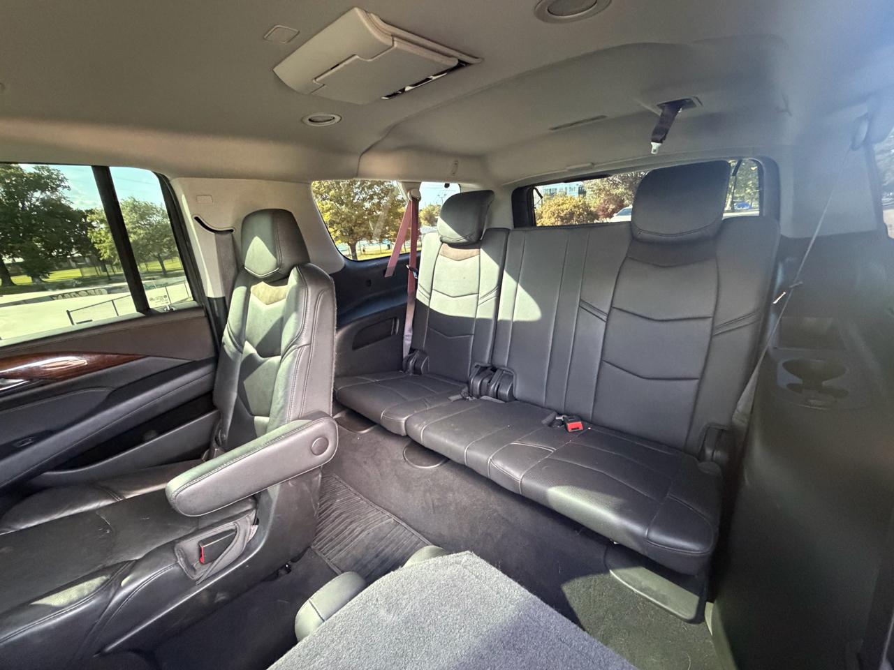 Cadillac Escalade ESV Premium 4WD 2017