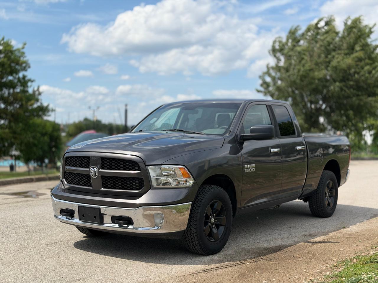RAM 1500 SLT Quad Cab 4WD 2017