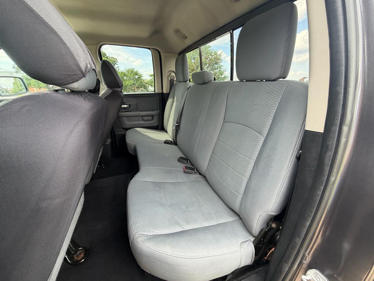RAM 1500 SLT Quad Cab 4WD 2017