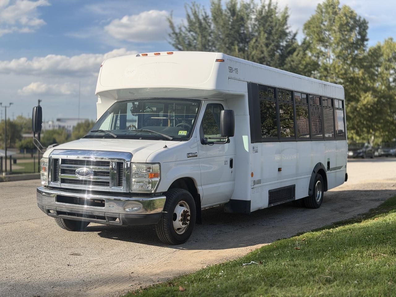 Ford Econoline E450 2010
