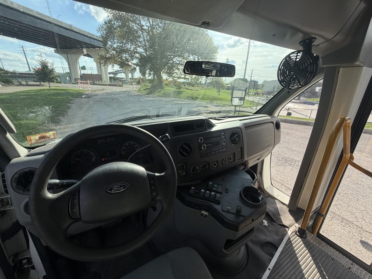 Ford Econoline E450 2010