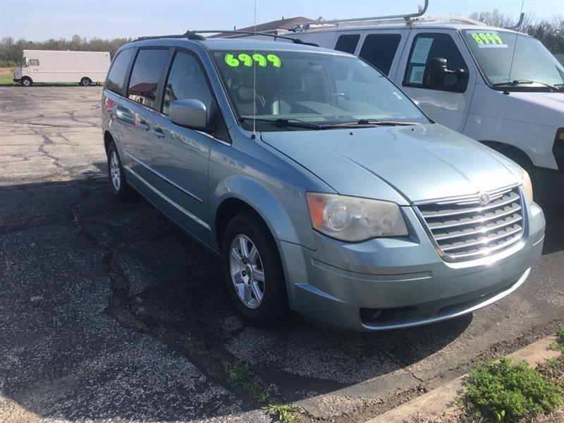2010 Chrysler Town & Country Touring