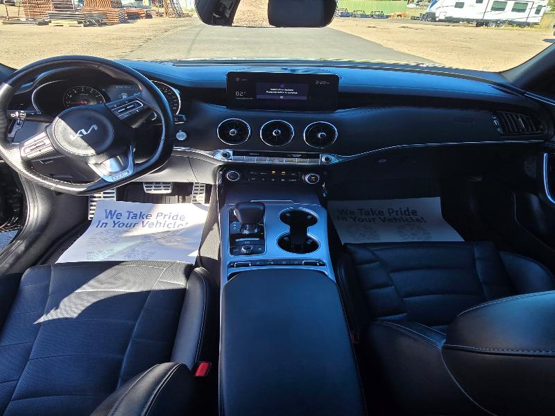 2022 Kia Stinger GT2 photo 11