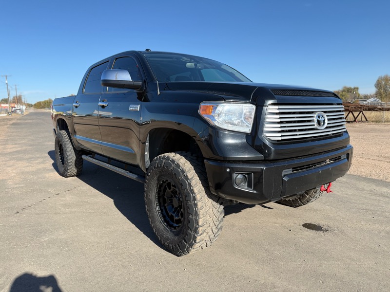 2017 Toyota Tundra Platinum photo 3