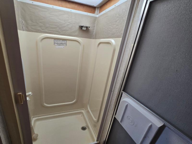 Silver Lite Roper  2001