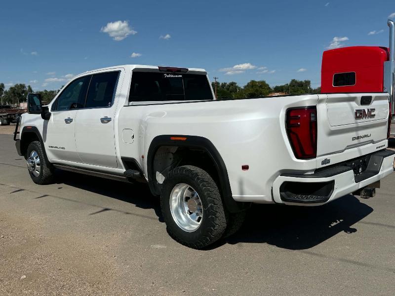 GMC Sierra 3500HD  2024