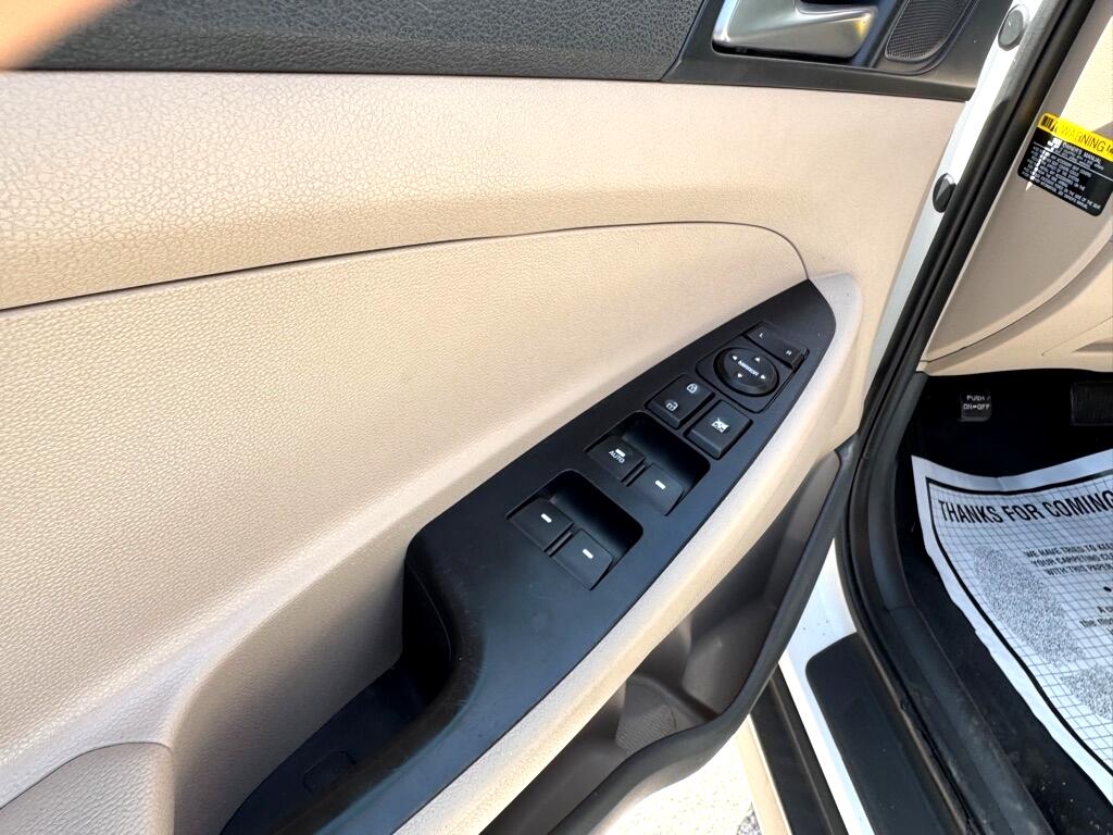 Hyundai Tucson  2016 Hyundai Tucson  2016