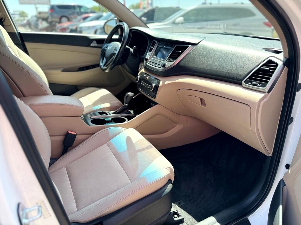 Hyundai Tucson  2016 Hyundai Tucson  2016