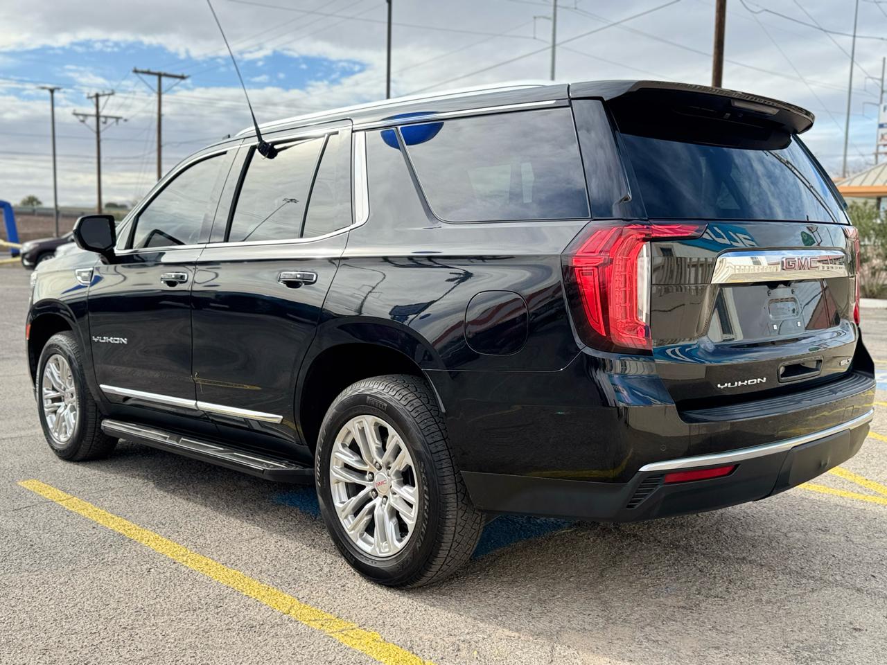 GMC Yukon 4WD 2021