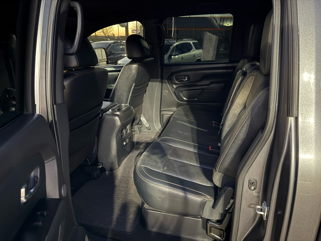 Nissan Titan XD SL Crew Cab 4WD Diesel 2019