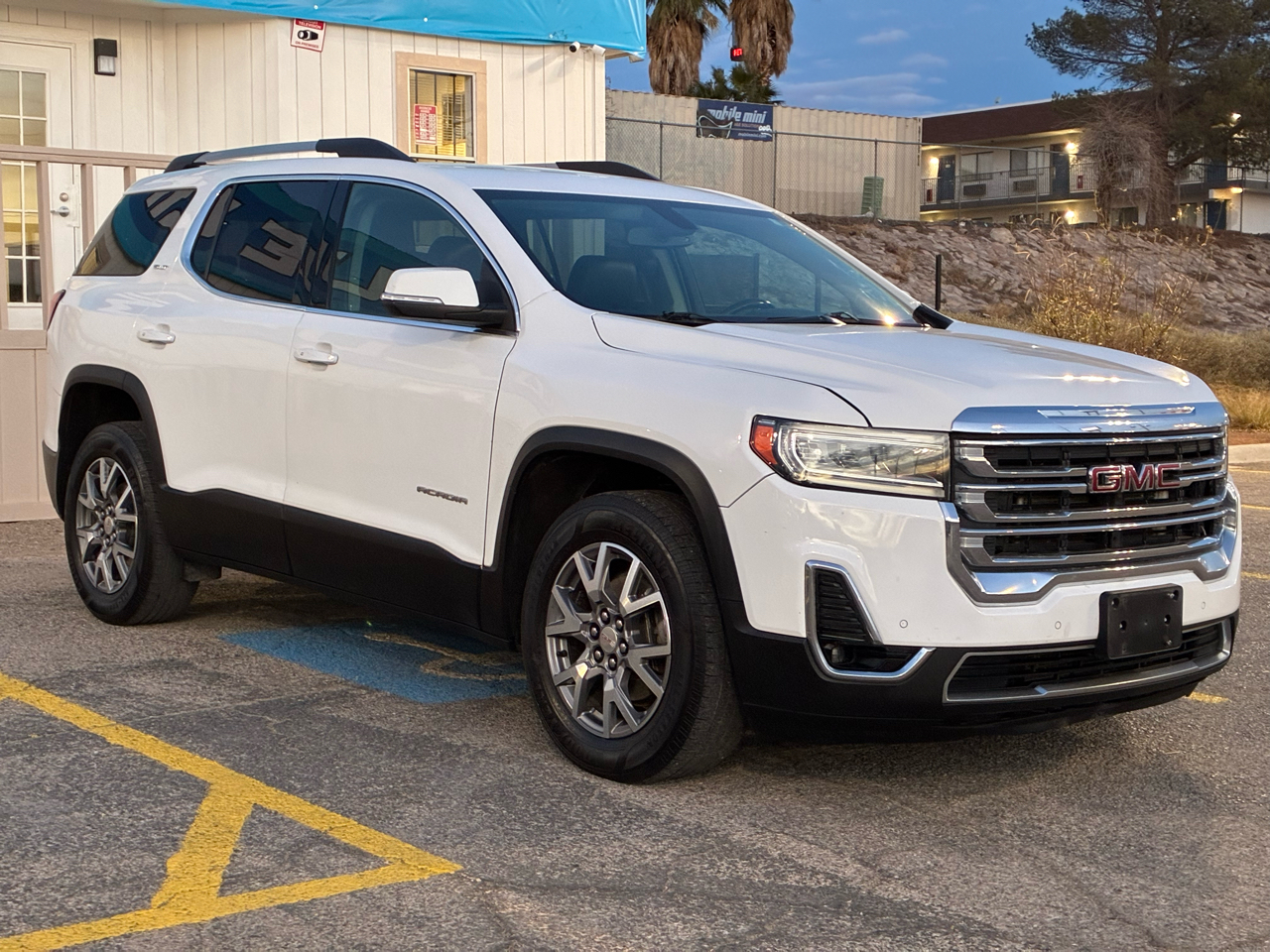 GMC Acadia AWD 4dr SLT 2020