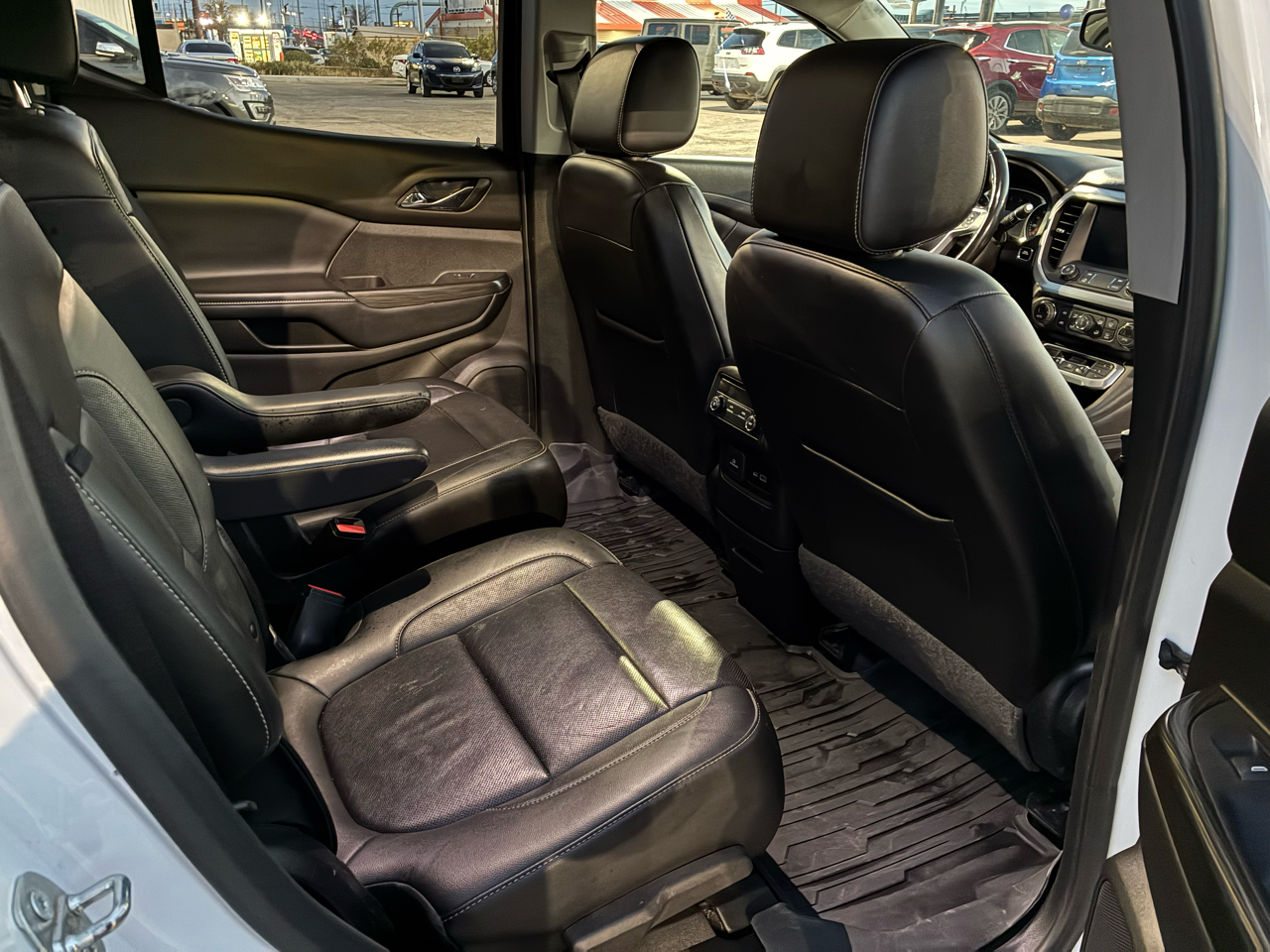 GMC Acadia AWD 4dr SLT 2020