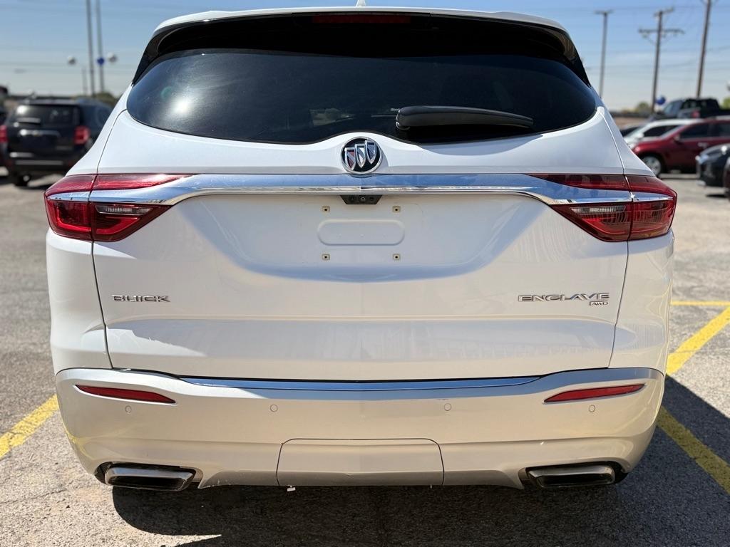 Buick Enclave  2018