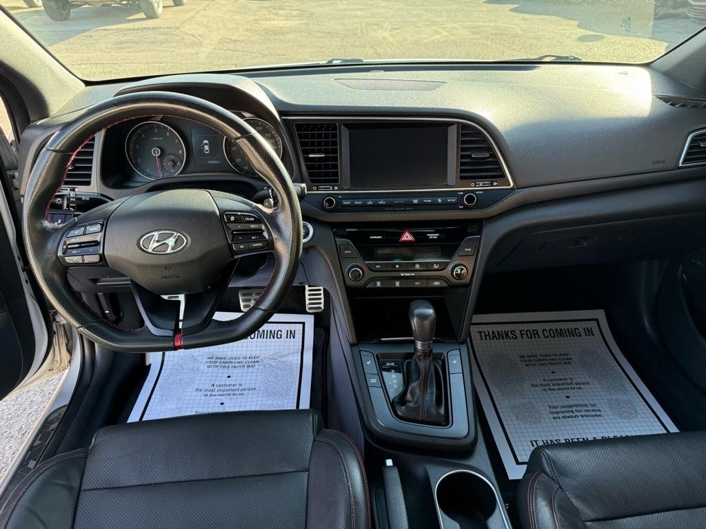 Hyundai Elantra  2018