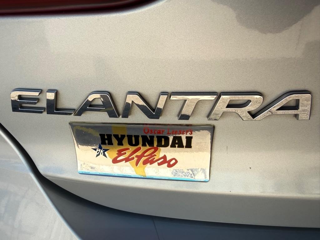 Hyundai Elantra  2018