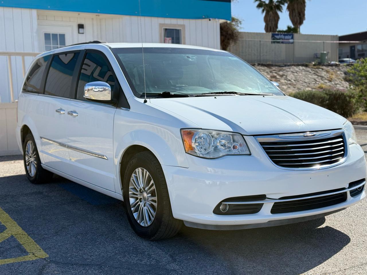 Chrysler Town & Country Touring-L 2014
