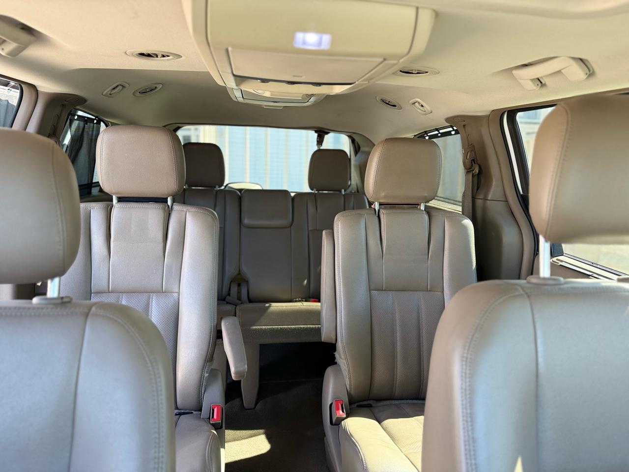 Chrysler Town & Country Touring-L 2014