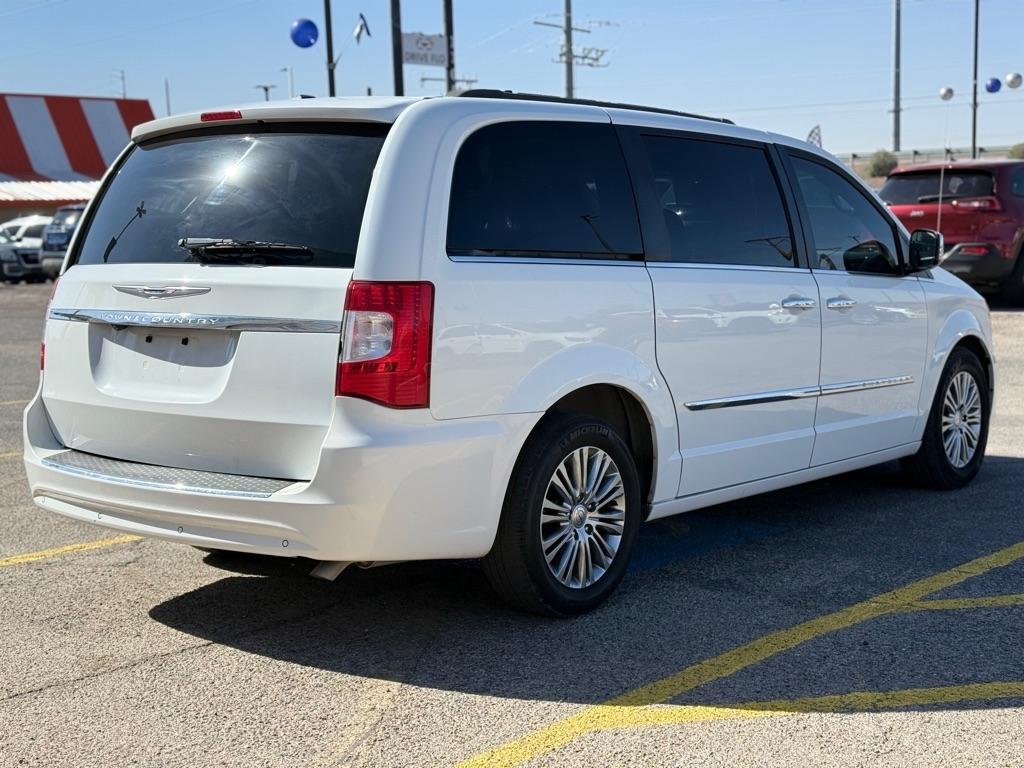 Chrysler Town & Country  2014