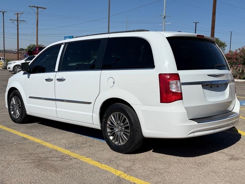 Chrysler Town & Country  2014