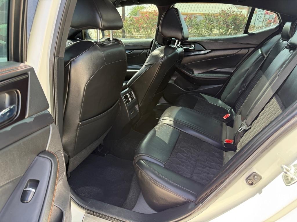 Nissan Maxima  2019
