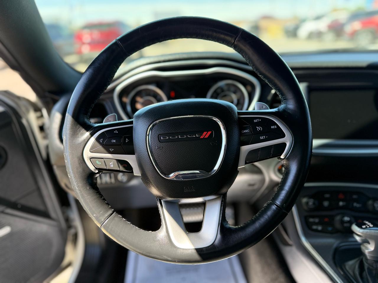 Dodge Challenger SXT Plus 2015