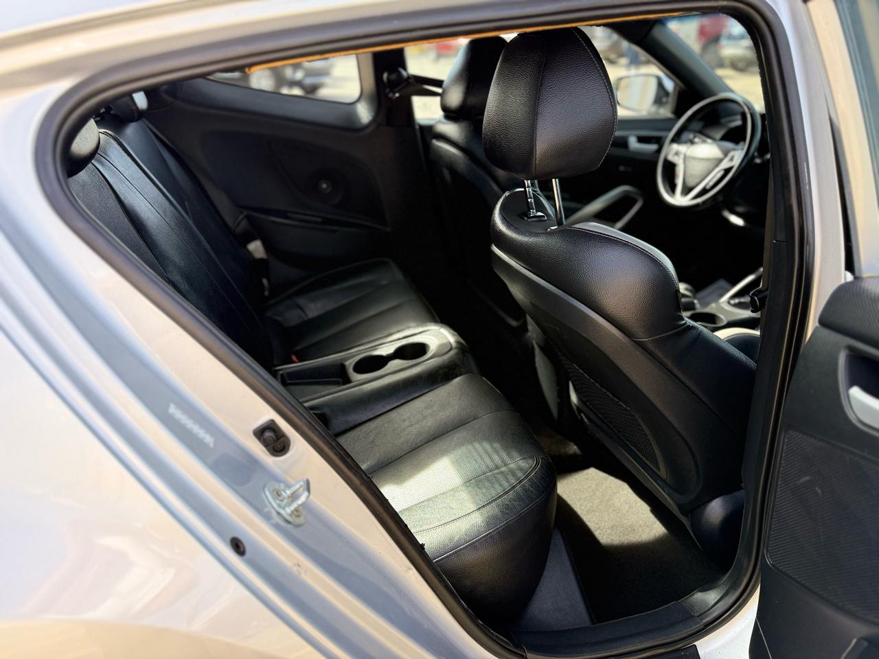 Hyundai Veloster Turbo 6MT 2016